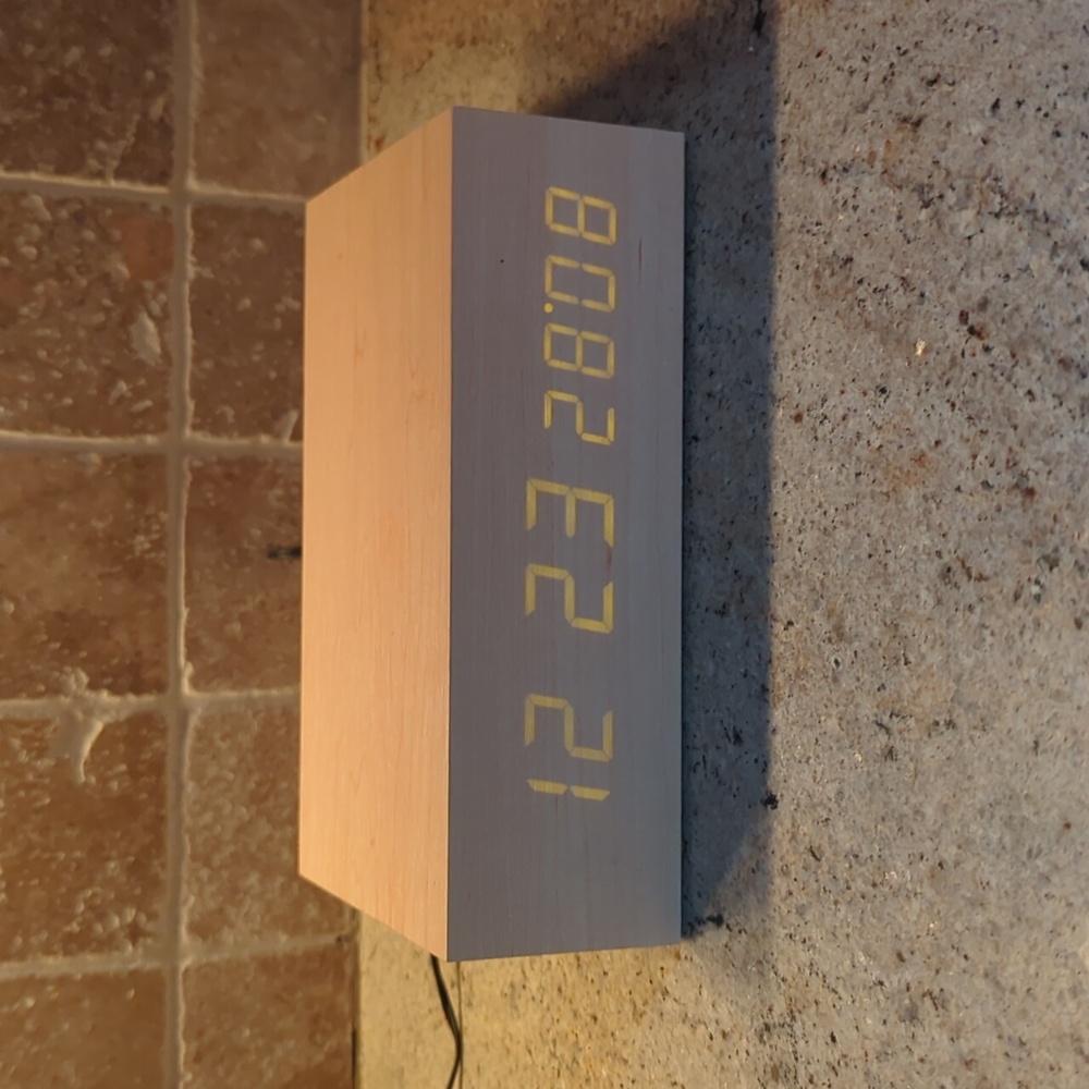 GOgroove BlueSYNC TYM Bluetooth Wireless Stereo Speaker & Wooden Alarm Clock - Picture 2 of 13